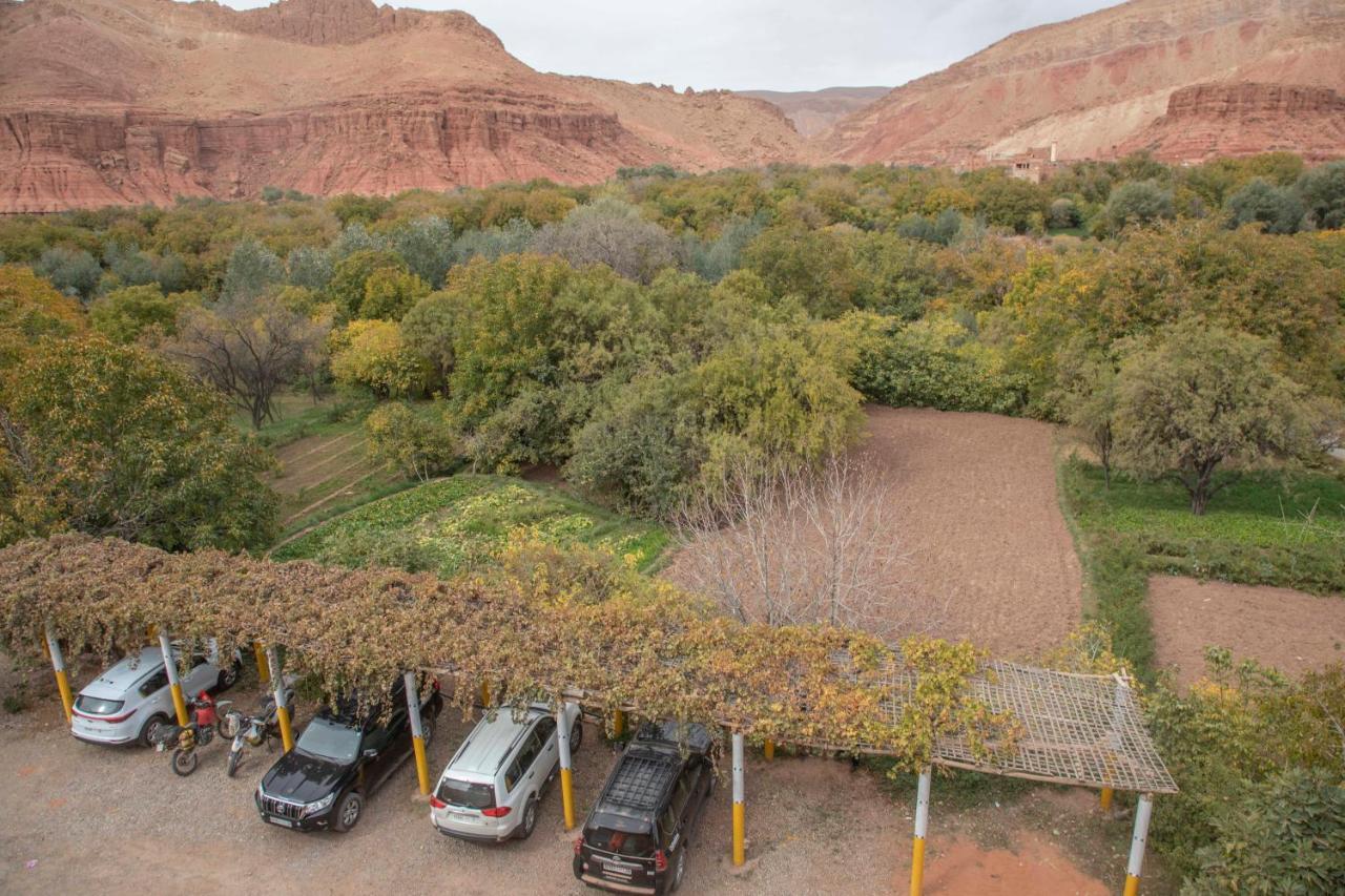 Hotel Awayou Bou Drarar Екстериор снимка