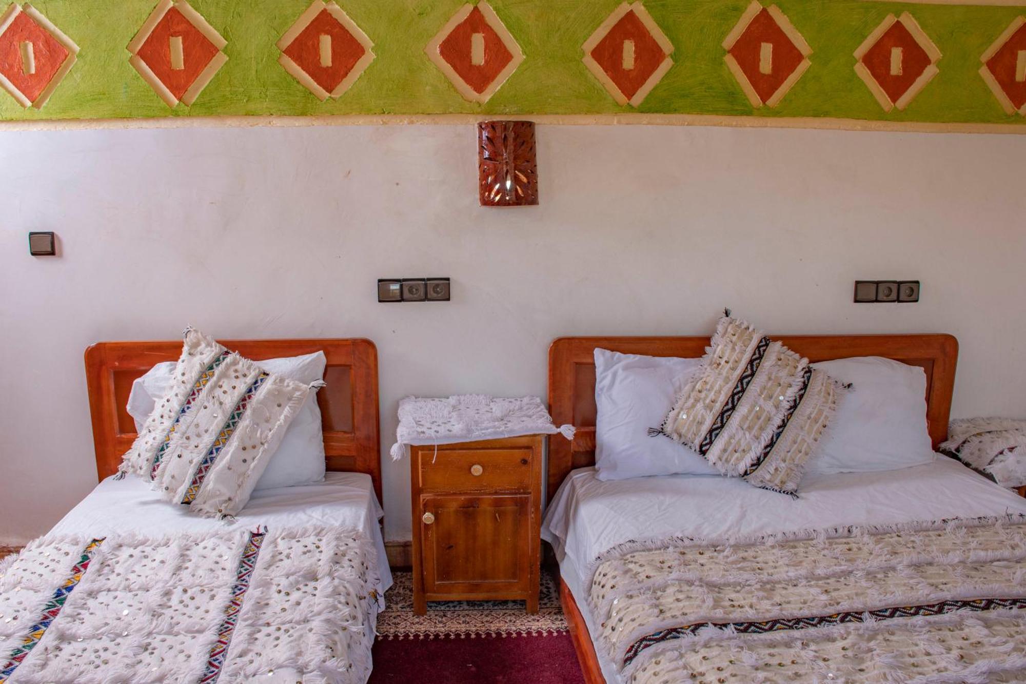 Hotel Awayou Bou Drarar Екстериор снимка