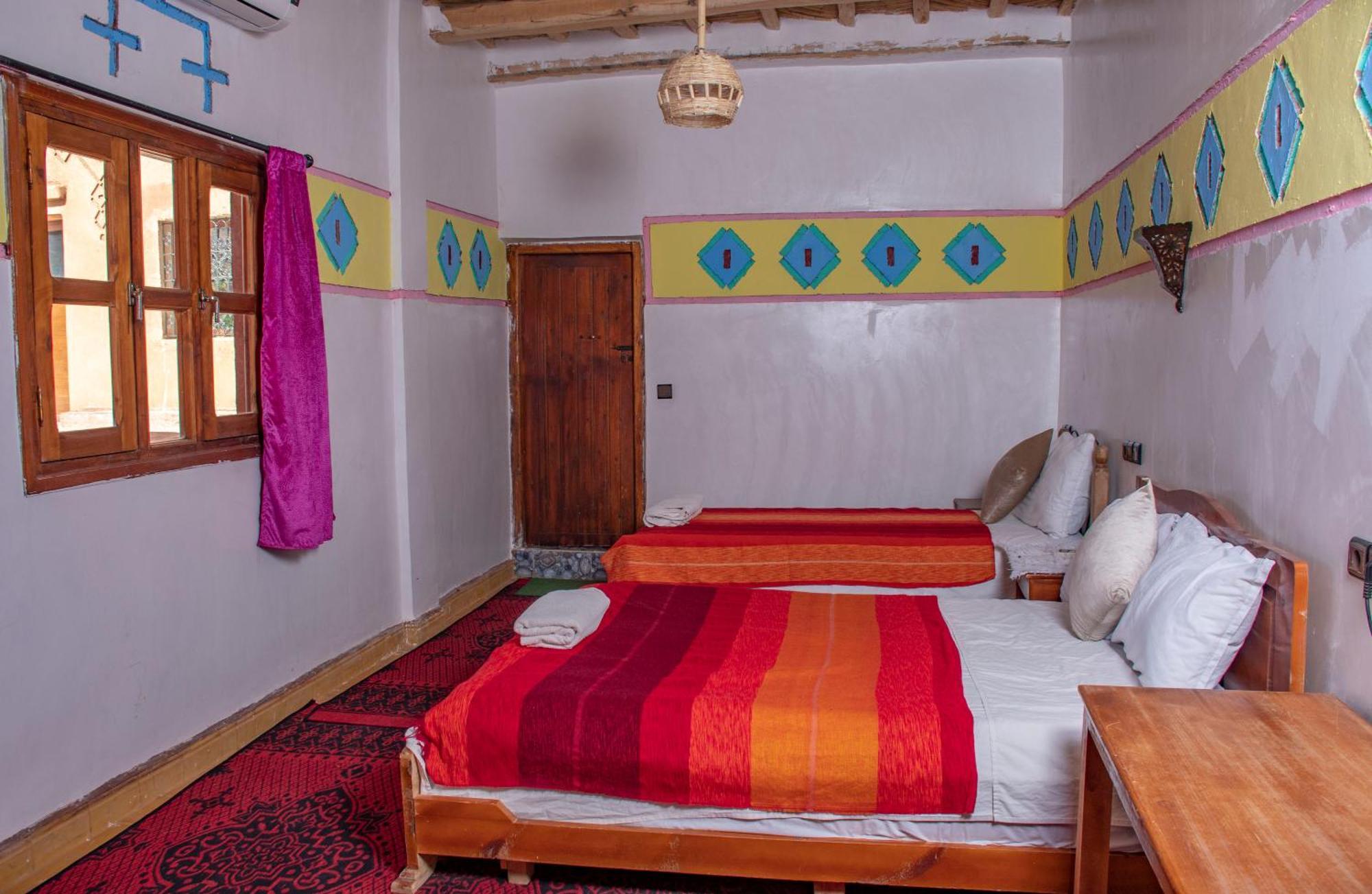 Hotel Awayou Bou Drarar Екстериор снимка
