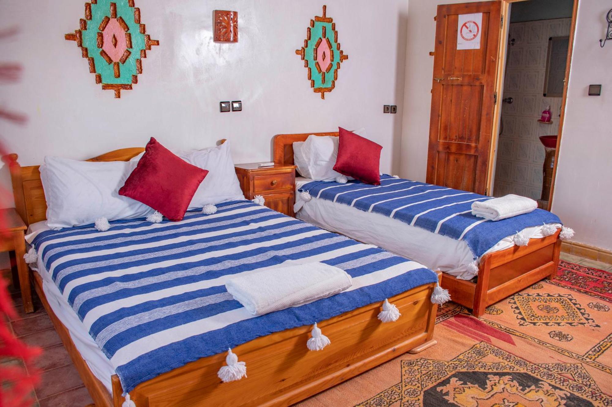 Hotel Awayou Bou Drarar Екстериор снимка