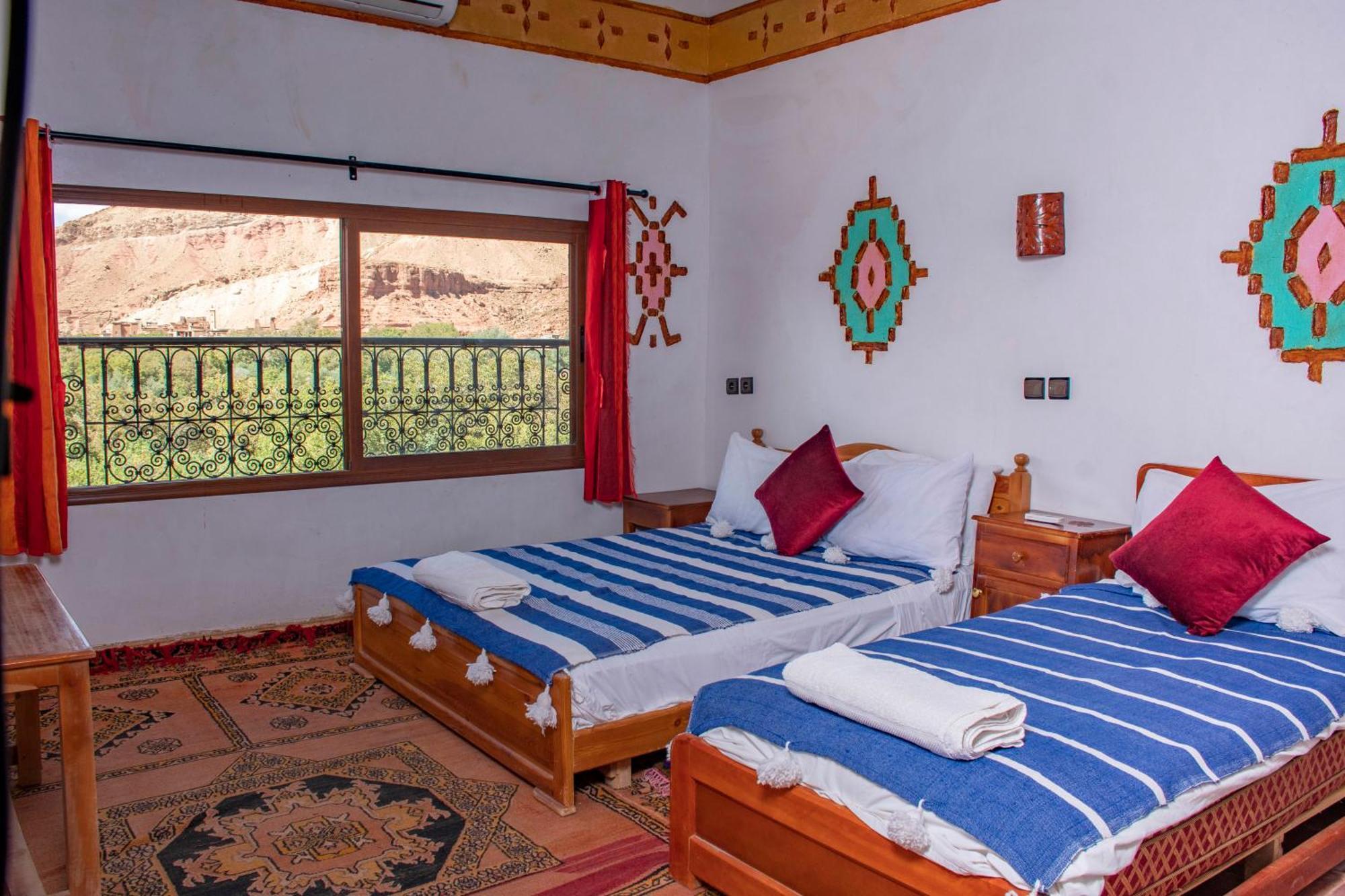 Hotel Awayou Bou Drarar Екстериор снимка