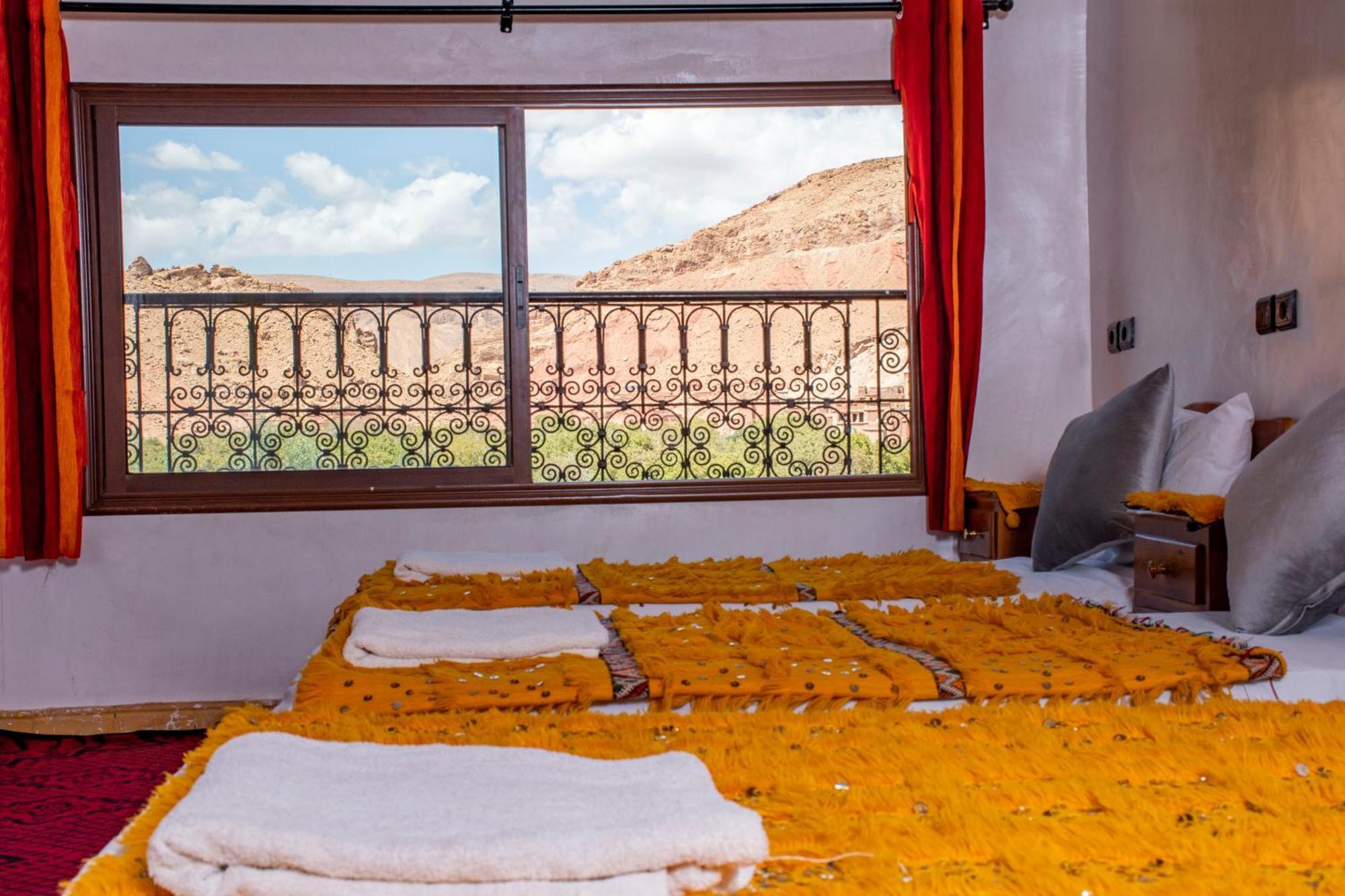 Hotel Awayou Bou Drarar Екстериор снимка