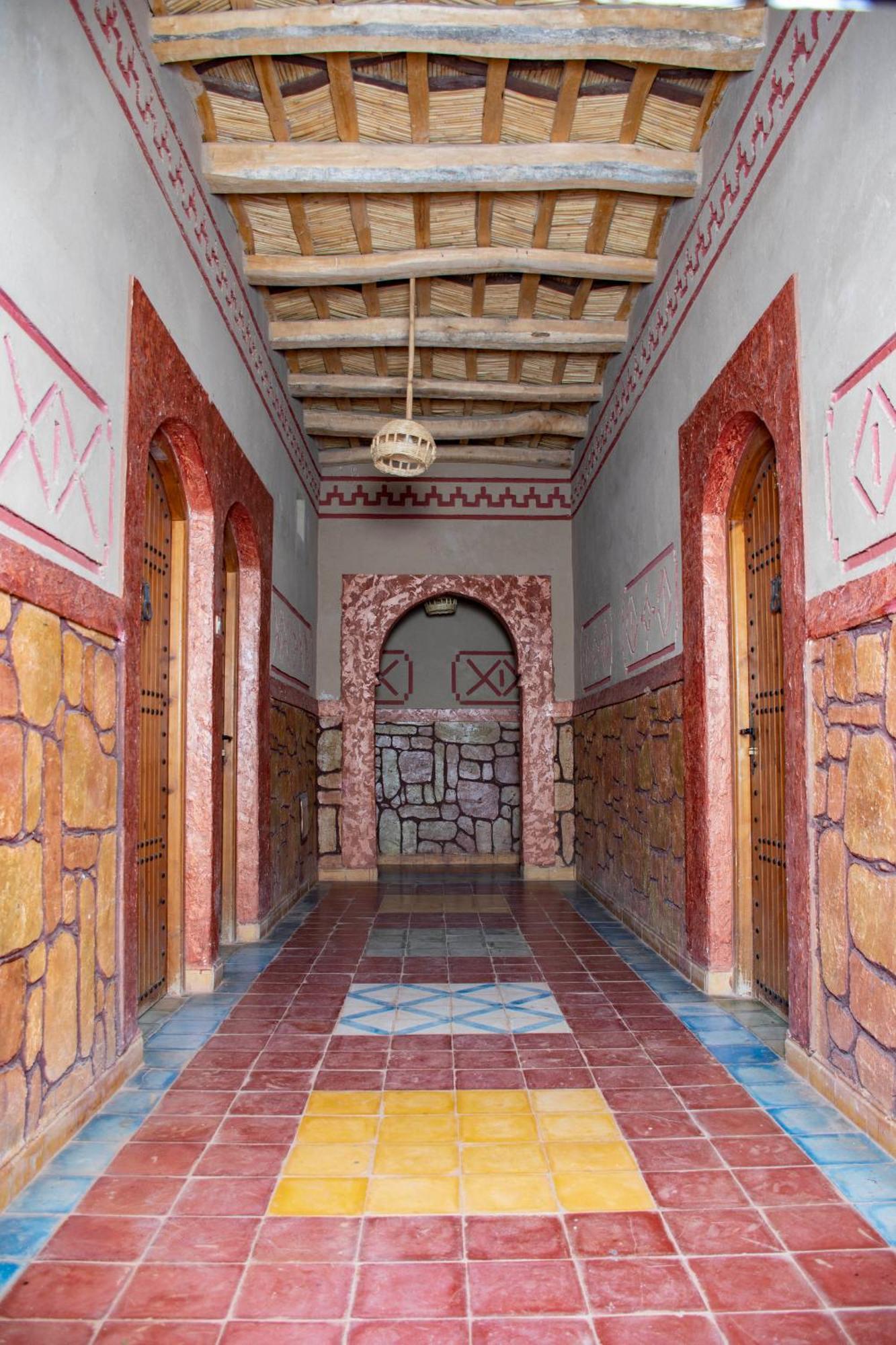 Hotel Awayou Bou Drarar Екстериор снимка