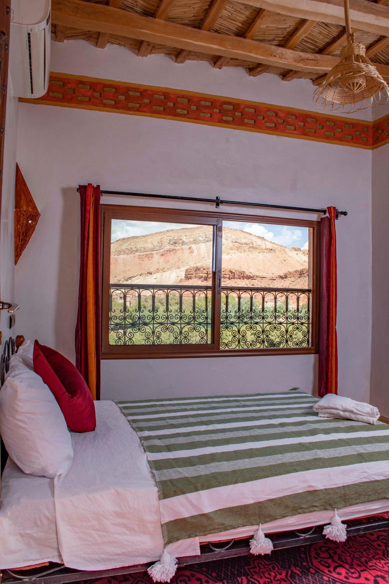 Hotel Awayou Bou Drarar Екстериор снимка